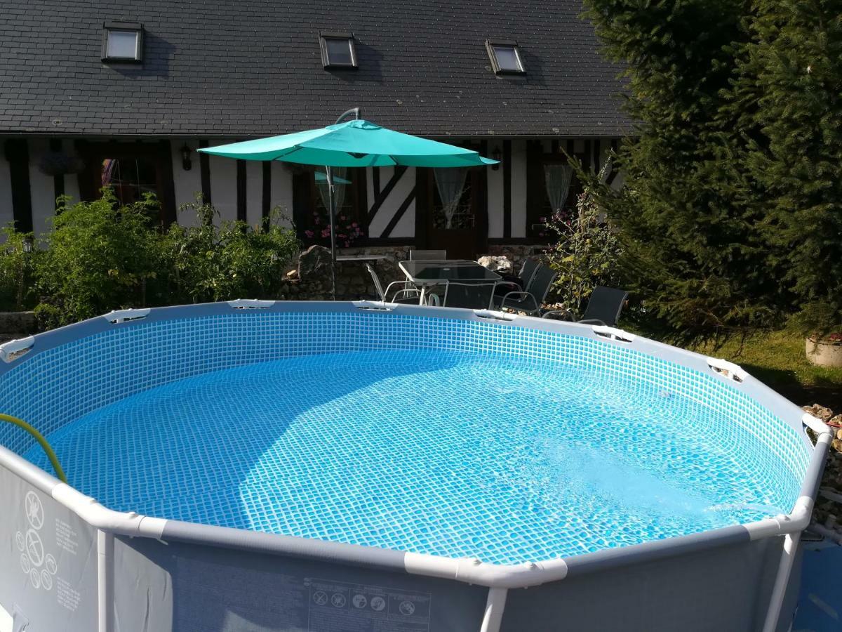 Le Clos Des Hortensias Toutainville Exterior photo