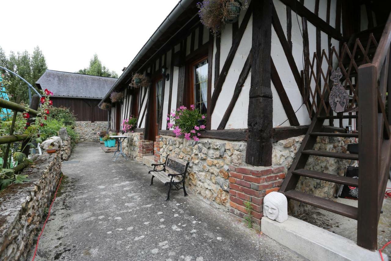 Le Clos Des Hortensias Toutainville Exterior photo